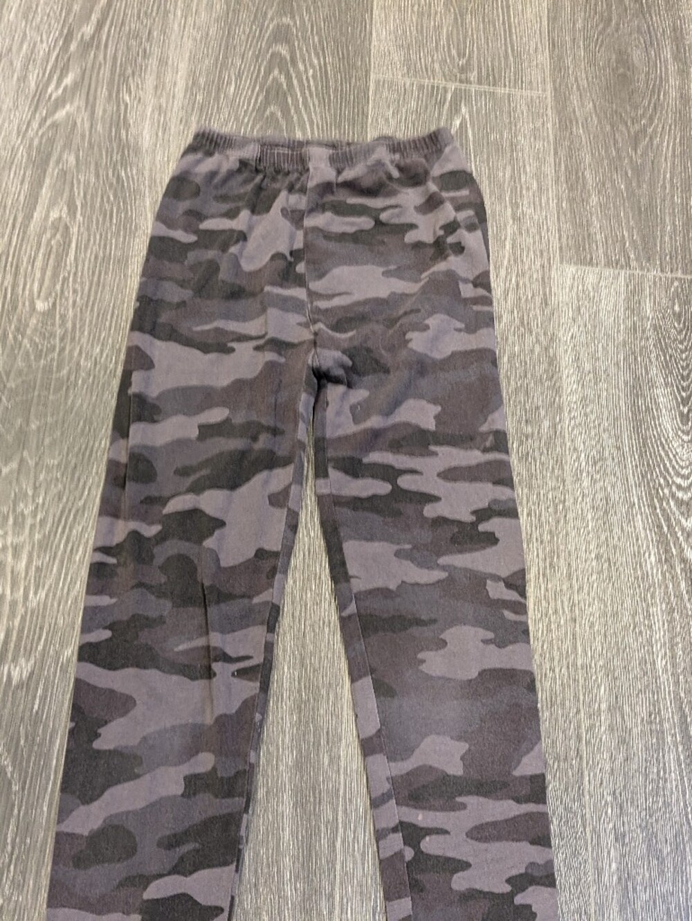 SO Girls' Camo Leggings - Black & Gray